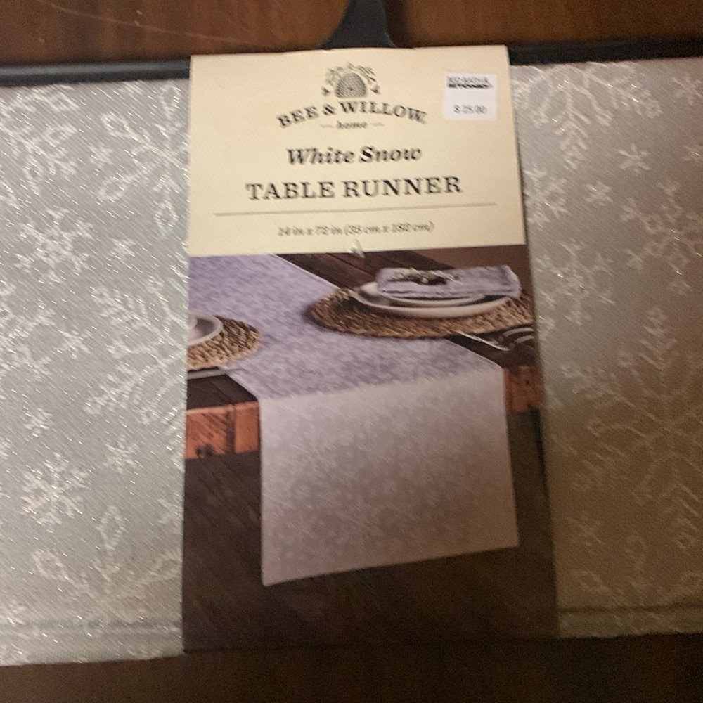 Bee & Willow table runner